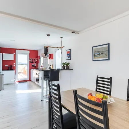 Apartment Les Roches Bleues-1 By Interhome